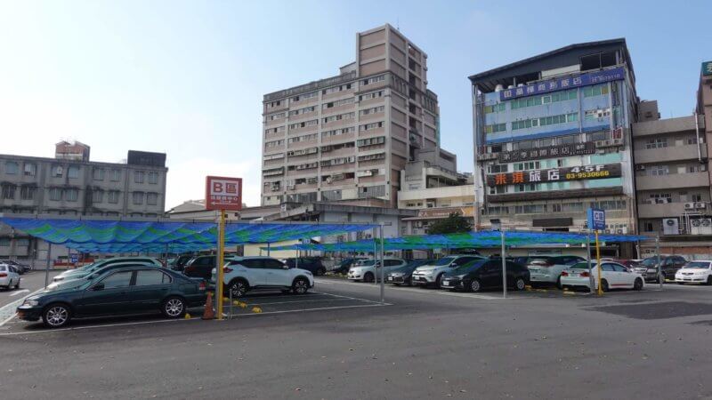 羅東案的位子在倉前路南側,鄰近羅東林業文化園區