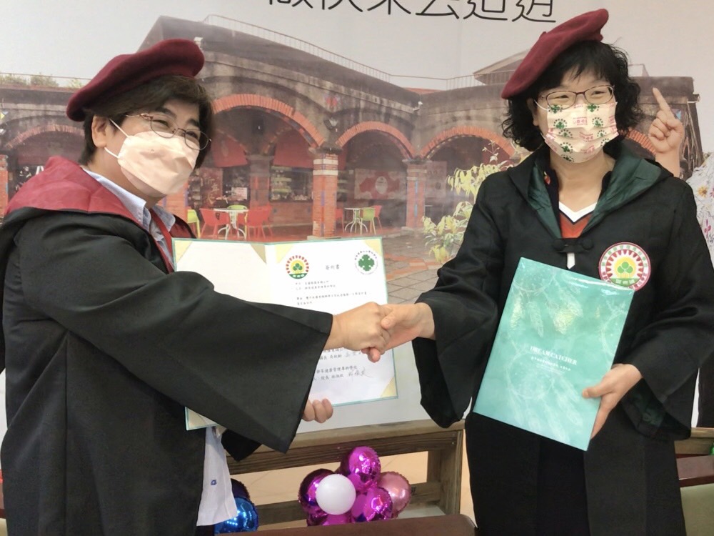 羅東鎮公所與耕莘健康管理專科學校共同合辦「羅東鎮樂齡健康生活學院-魔法學堂」體驗課程|圖:羅東鎮公所提供